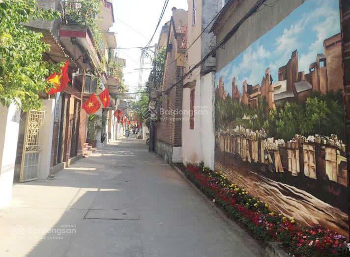 Bán nhà xuân đỉnhcách mặt đường 50mô tô vào nhà
diện tích 79.5m mt 5.7m