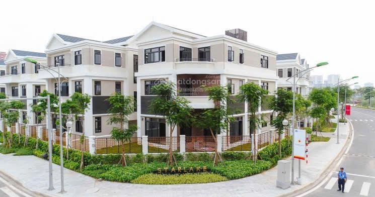 Cho thuê shophouse starlake, nhà hoàn thiện cơ bản, xây 4,5 tầng, vị trí kinh doanh tốt
