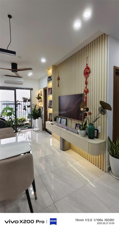 Bán căn hộ 2pn stown dt 61m2, giá 3.65 tỷ