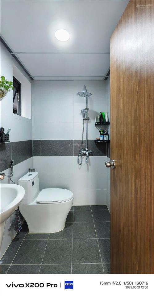 Bán căn hộ 2pn stown dt 61m2, giá 3.65 tỷ