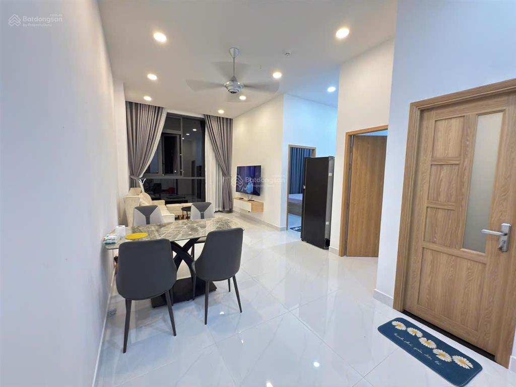 Bán căn hộ sổ hồng nội thất đẹp ctl dt 61m² giá 3,4 tỷ