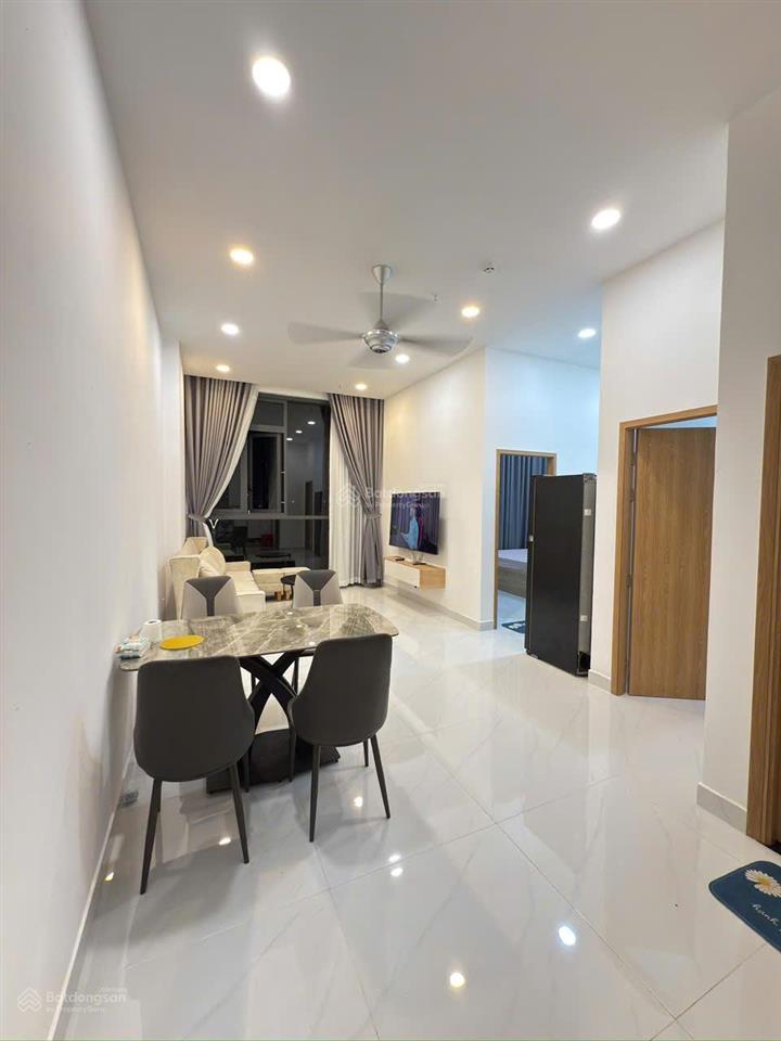 Bán căn hộ sổ hồng nội thất đẹp ctl dt 61m² giá 3,4 tỷ