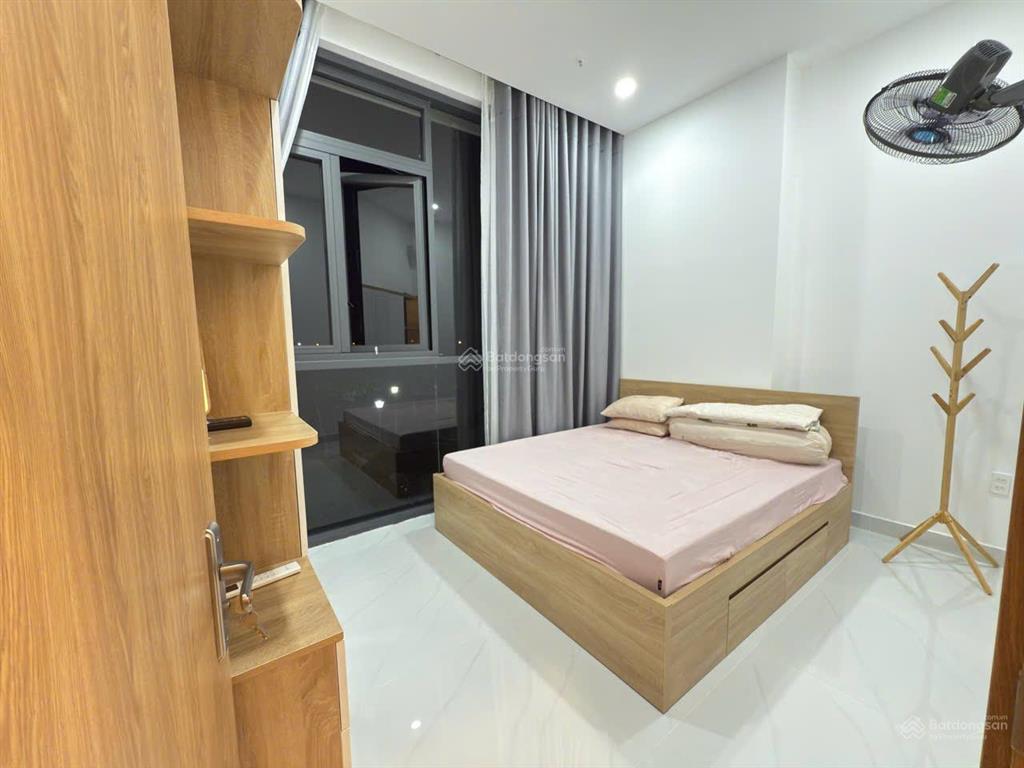 Bán căn hộ sổ hồng nội thất đẹp ctl dt 61m² giá 3,4 tỷ