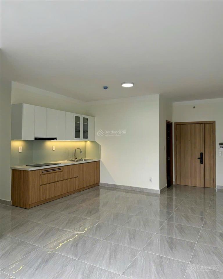 Cần cho thuê stown 3 phòng ngủ, dt 88m2, giá 10tr