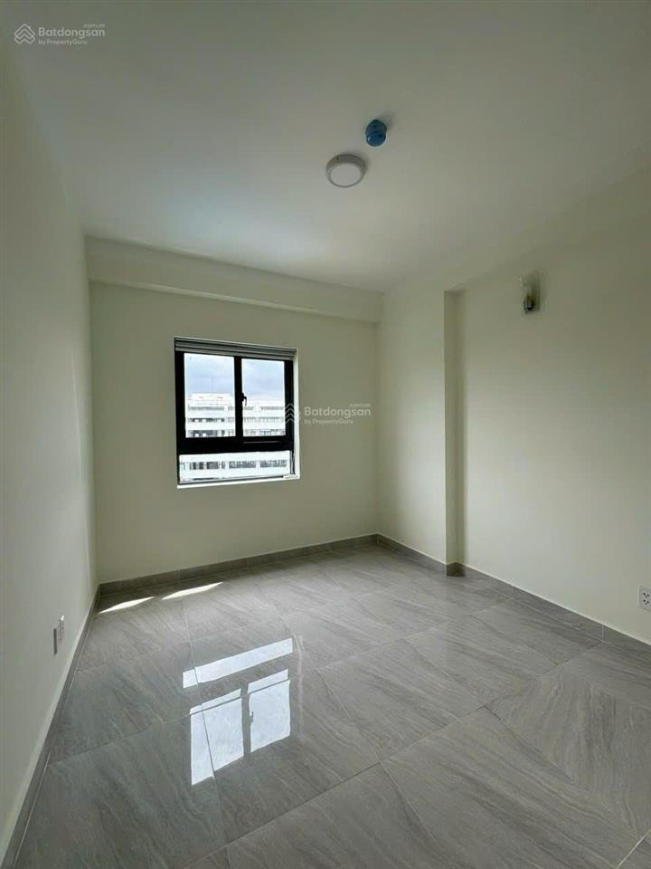Cần cho thuê stown 3 phòng ngủ, dt 88m2, giá 10tr
