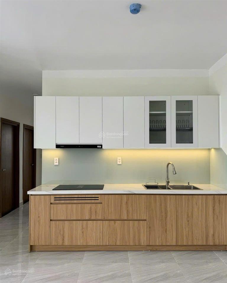 Cần cho thuê stown 3 phòng ngủ, dt 88m2, giá 10tr