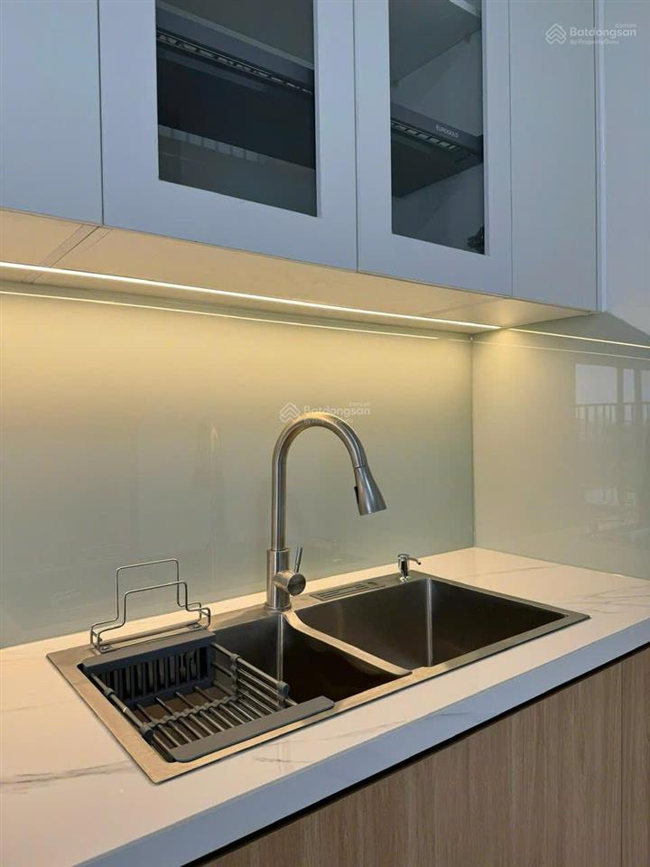 Cần cho thuê stown 3 phòng ngủ, dt 88m2, giá 10tr
