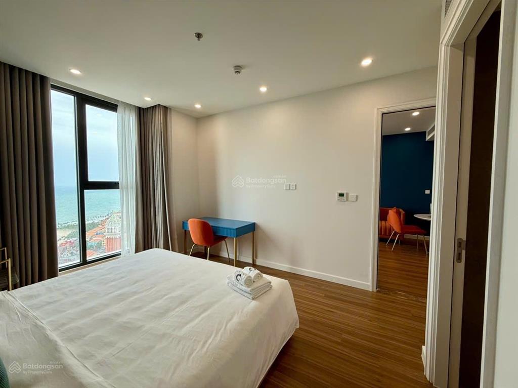 Chính chủ bán gấp căn 1 ngủ view biển ngoại giao tầng cao giá ngộp