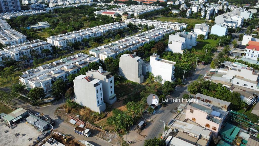 Bán đất lô góc 10x20m đường tân liêm kdc phong phú 4, ngay lovera park khang điền