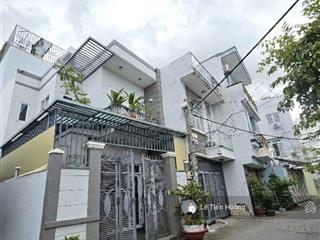 Bán nhà 50m2 hẻm phạm hữu lầu phường phú mỹ quận 7