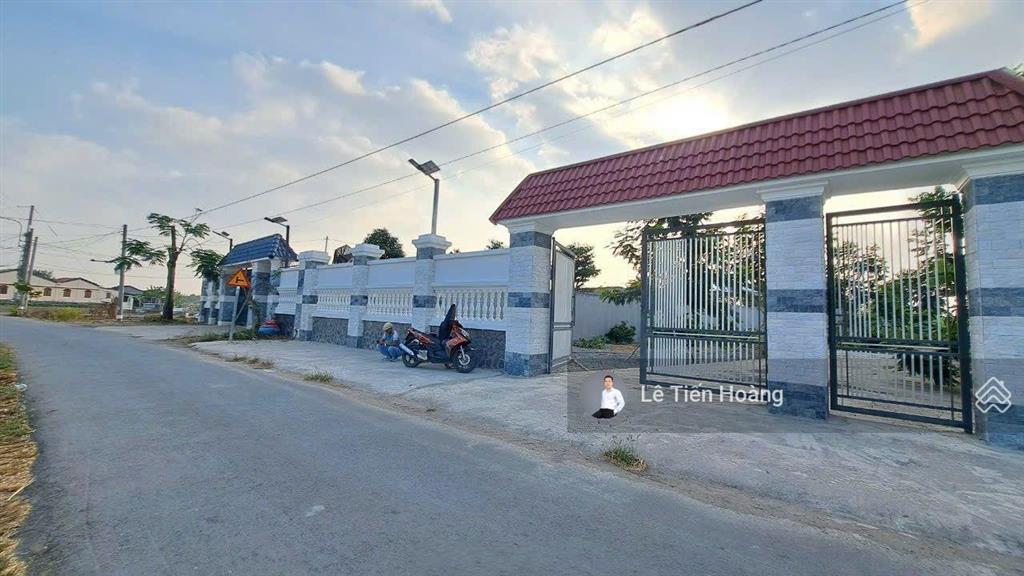 Bán đất 2.072m2 mặt tiền đường cộng đồng lộc trung, mỹ lộc