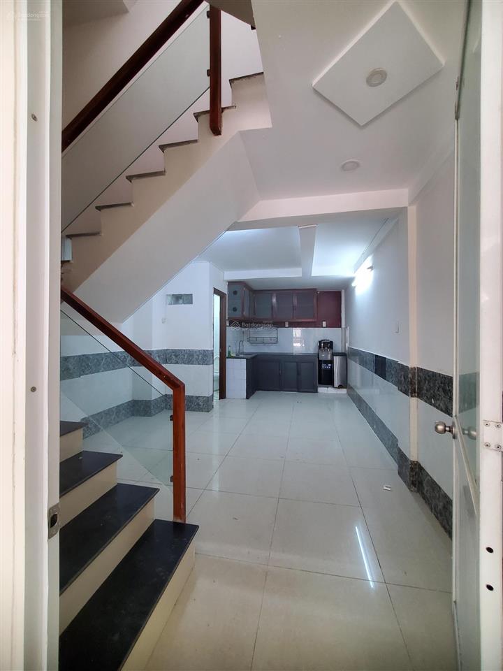 Cho thuê nhà nguyên căn bạch đằng trệt 2 lầu 4pn 4wc hxh