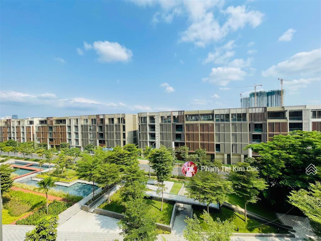 Cho thuê góc 2 mặt tiền đường lớn siêu đẹp hoàn thiện mới 100%. giá tốt nhất the global city