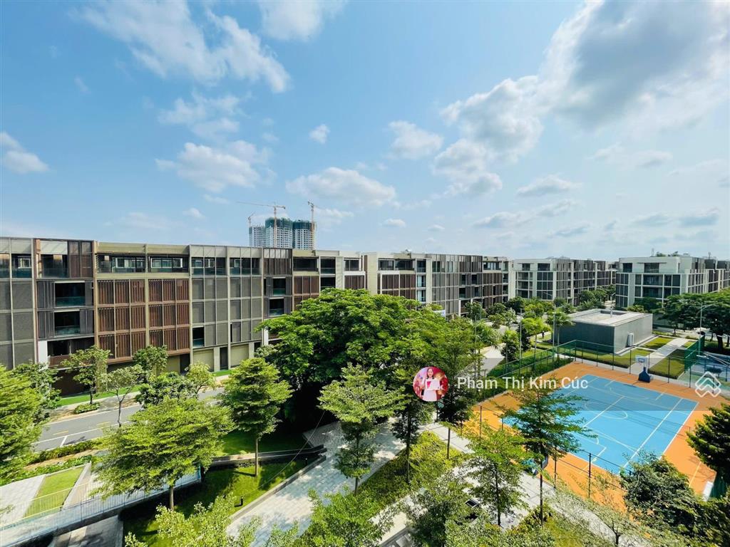 Cho thuê góc 2 mặt tiền đường lớn siêu đẹp hoàn thiện mới 100%. giá tốt nhất the global city