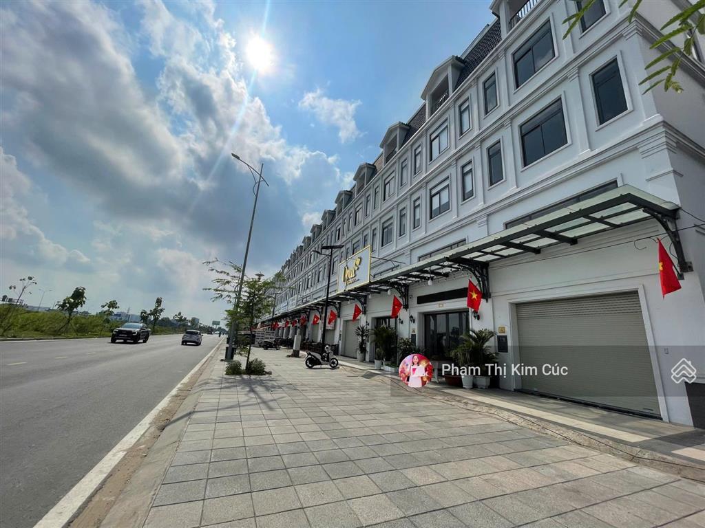 Mua nhanh shophouse đường song hành giá trị nhất lakeview city. tiềm năng tăng giá nhiều lần