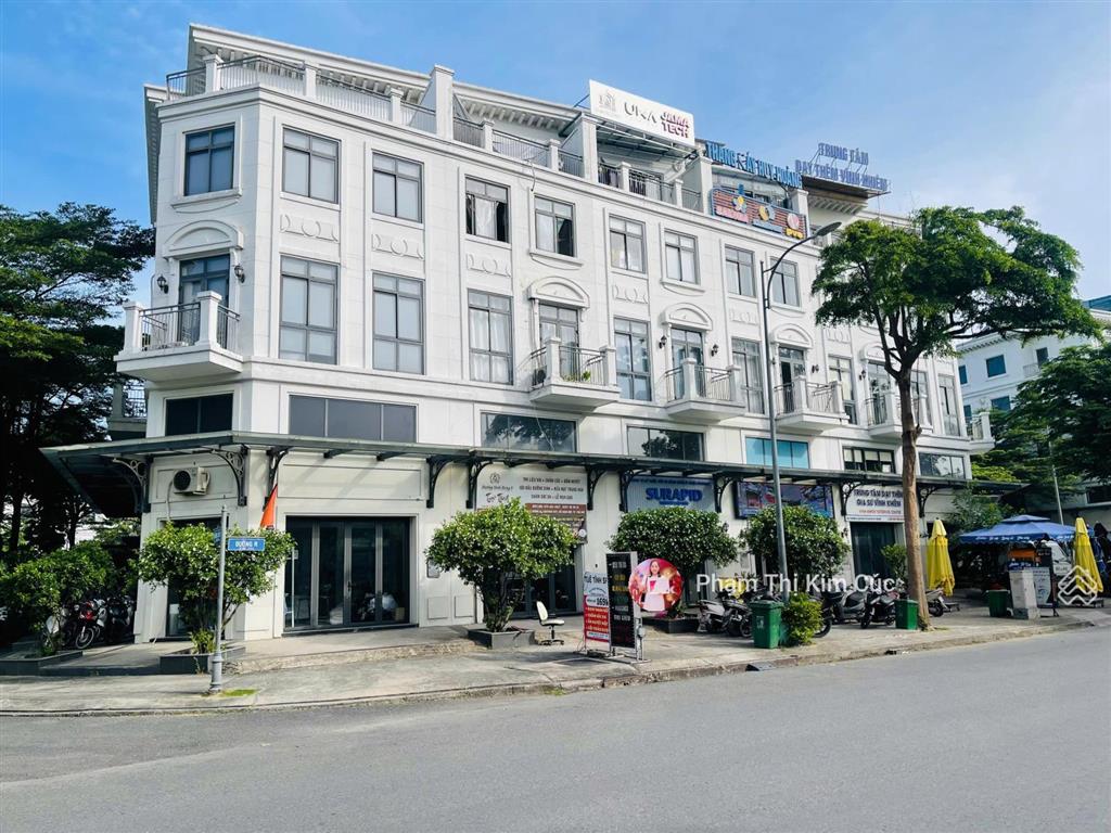 Có 1 0 2 tại lakeview city mua ngay shophouse kẹt cần bán gấp. đường lớn ngay hồ bơi, hồ sinh thái
