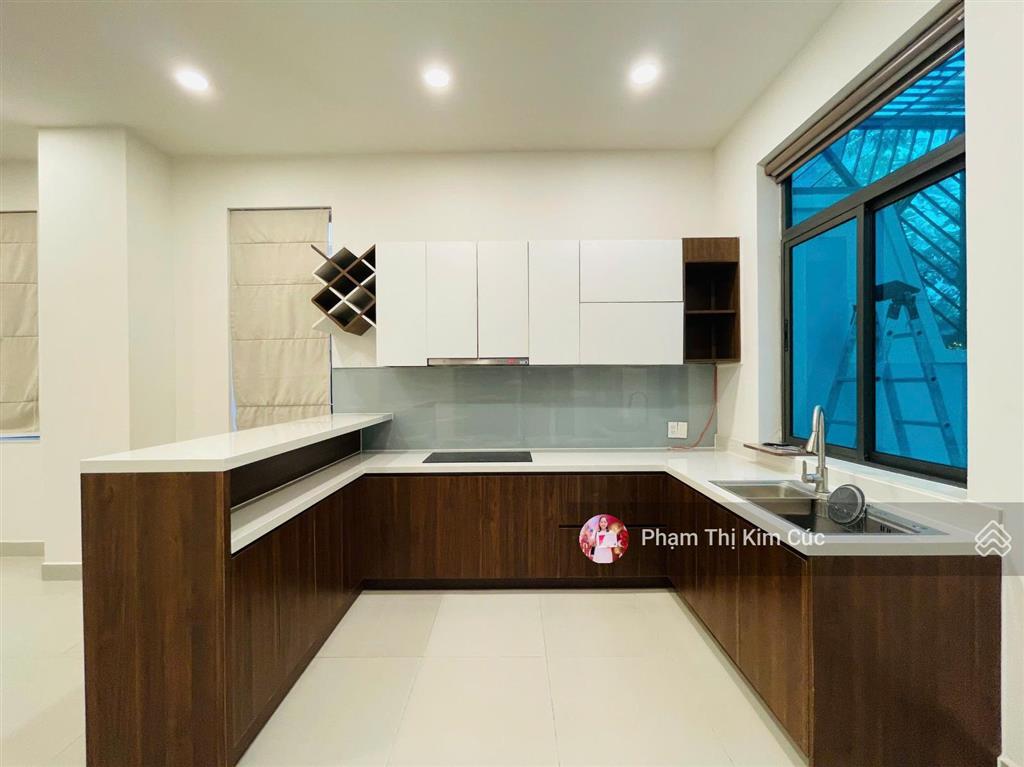 Cho thuê lakeview city nhà phố full nội thất 30tr, góc 7x20 full nội thất 35tr. shophouse 33tr