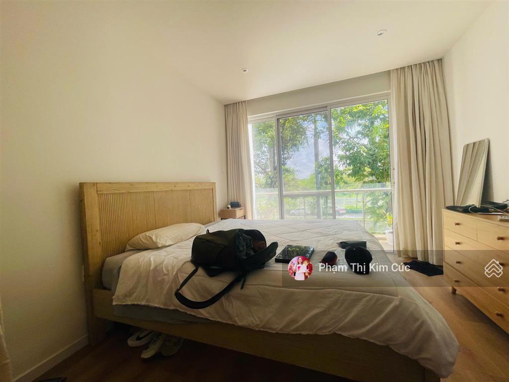 Nhà phố palm residence full nội thất cao cấp cho thuê 33 triệu. vị trí ngay hồ bơi, công viên đẹp