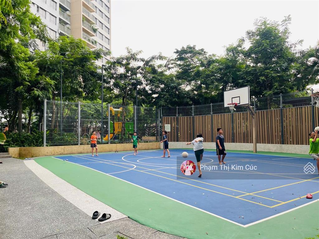 Nhà phố palm residence full nội thất cao cấp cho thuê 33 triệu. vị trí ngay hồ bơi, công viên đẹp