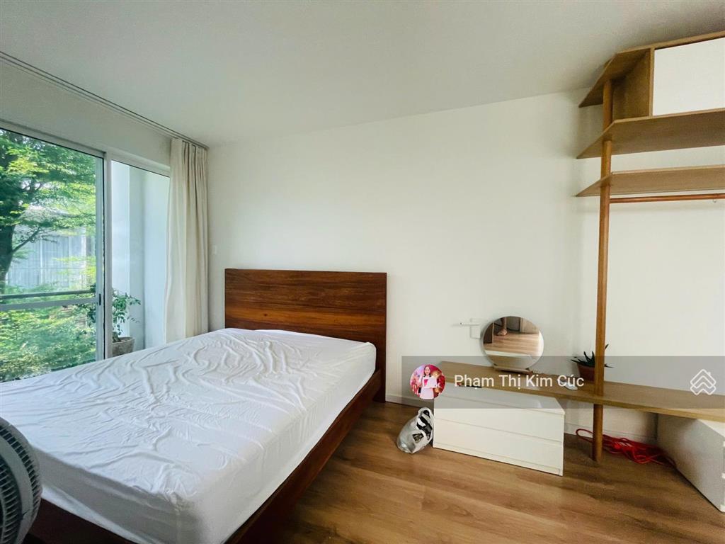 Nhà phố palm residence full nội thất cao cấp cho thuê 33 triệu. vị trí ngay hồ bơi, công viên đẹp