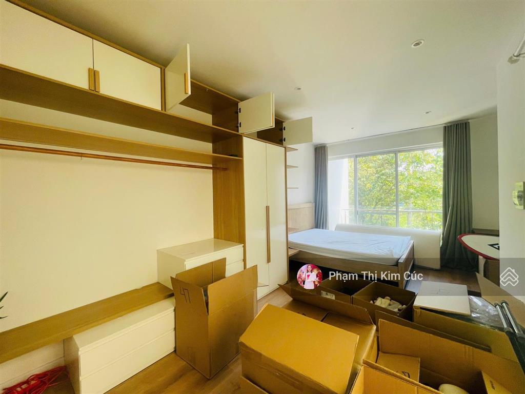 Nhà phố palm residence full nội thất cao cấp cho thuê 33 triệu. vị trí ngay hồ bơi, công viên đẹp