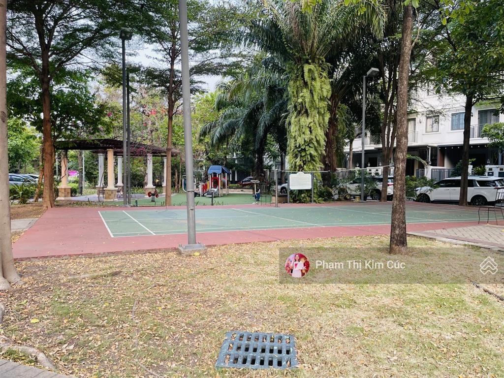 Cho thuê nhà phố view công viên 1 trệt 3 lầu nội thất cơ bản mới đẹp. giá hót 30 triệu/tháng