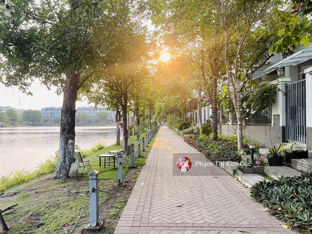 Quá hot lakeview city nhà phố view công viên, full nội thất 4pn  5wc đẹp giá 21 tỷ cần bán gấp