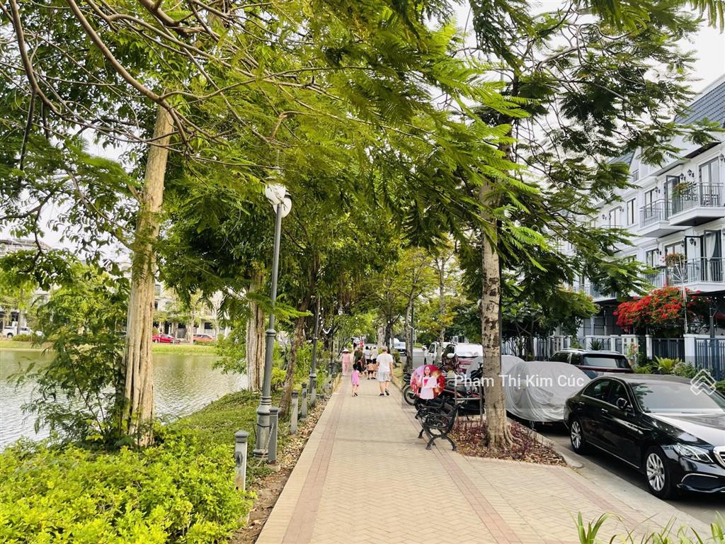 Quá hot lakeview city nhà phố view công viên, full nội thất 4pn  5wc đẹp giá 21 tỷ cần bán gấp
