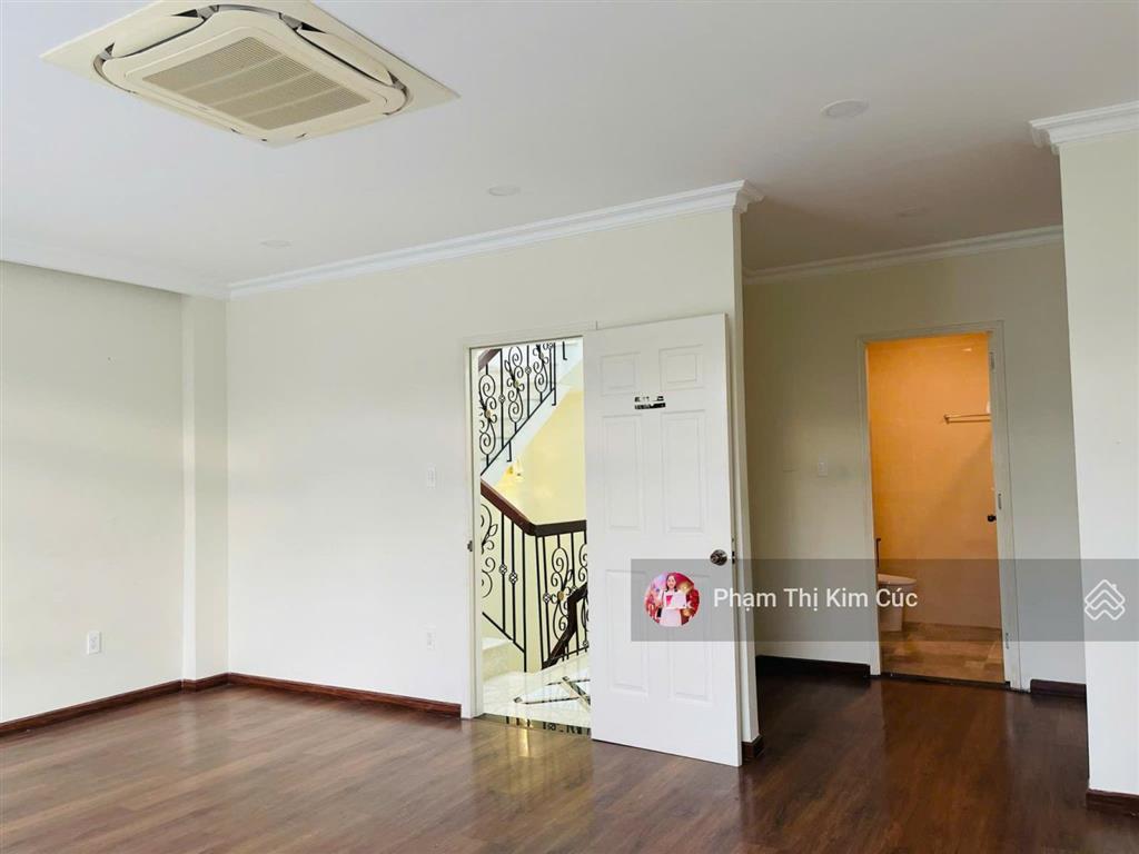 Hàng hiếm khó tìm nhà phố 6x20m mặt tiền đường chính 20m giá 32tr. phù hợp để ở hoặc làm công ty