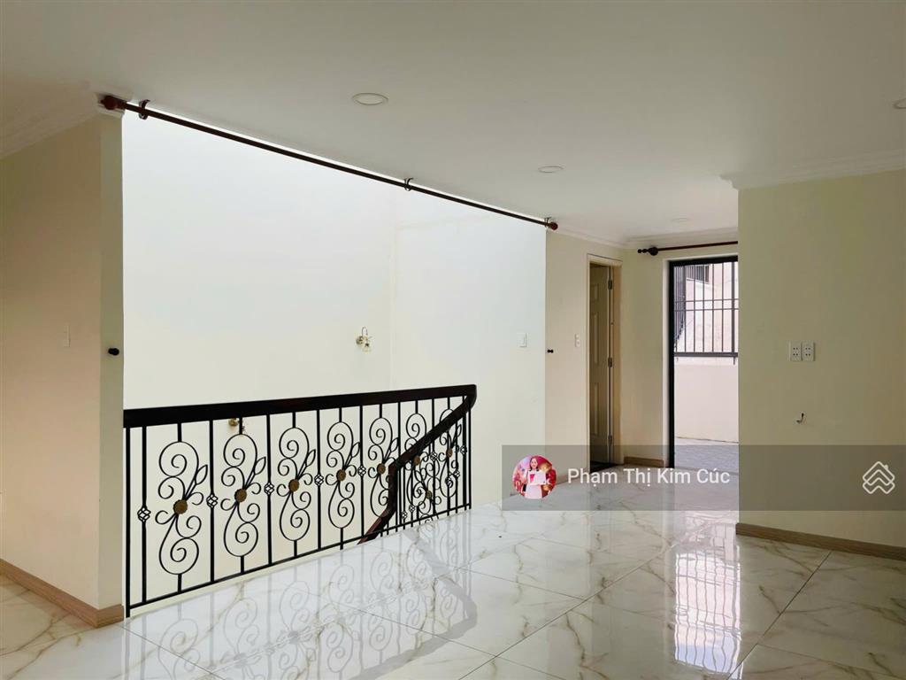 Hàng hiếm khó tìm nhà phố 6x20m mặt tiền đường chính 20m giá 32tr. phù hợp để ở hoặc làm công ty