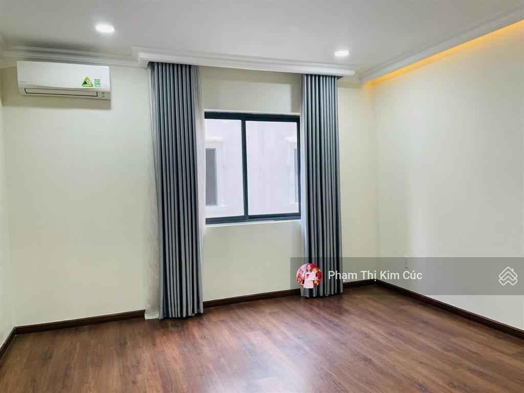 Hàng hiếm khó tìm nhà phố 6x20m mặt tiền đường chính 20m giá 32tr. phù hợp để ở hoặc làm công ty