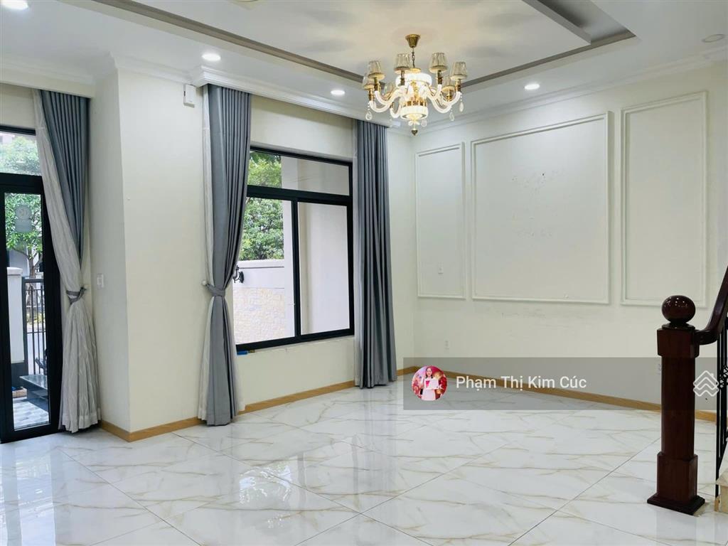 Hàng hiếm khó tìm nhà phố 6x20m mặt tiền đường chính 20m giá 32tr. phù hợp để ở hoặc làm công ty