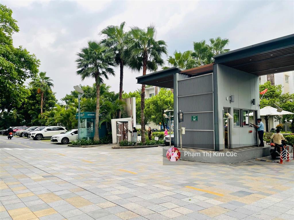 Siêu phẩm góc vườn hiếm tại 3pn4wc full nội thất cao cấp mới 100%. giá 2700$ còn thương lượng