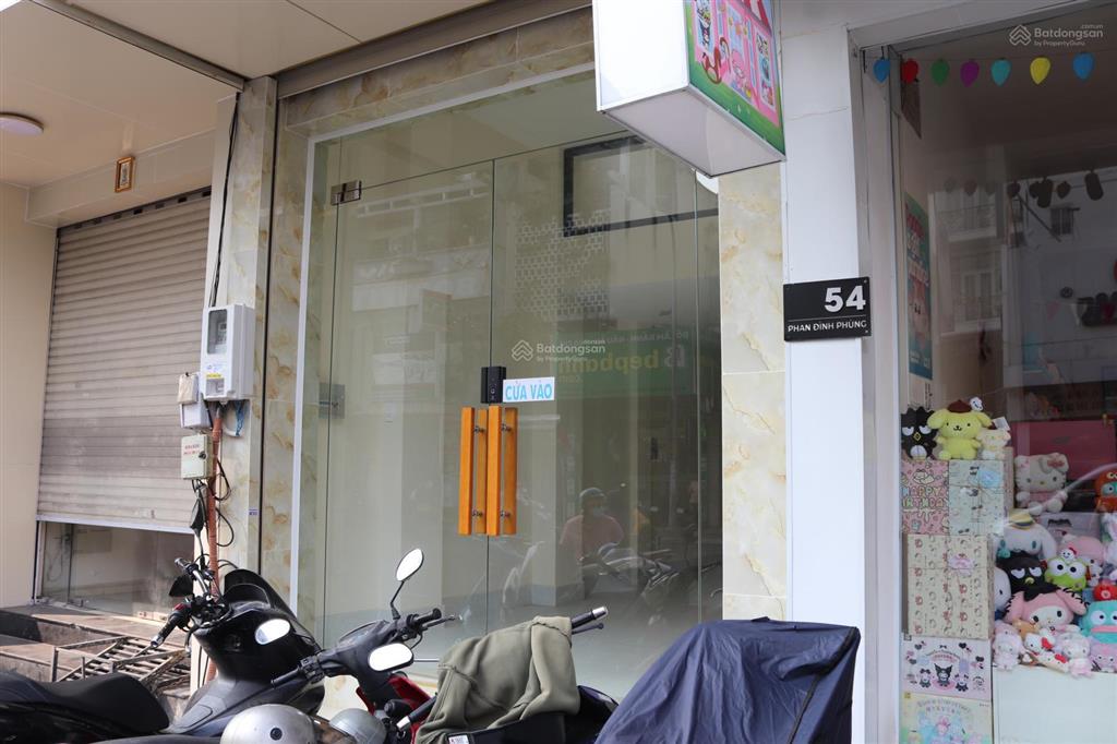 Bán nhà mặt tiền 56 phan đình phùng, p. cầu kiệu, tphcm