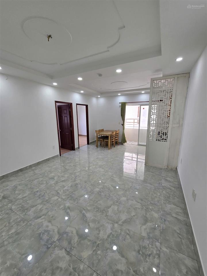 Căn góc giá cực tốt 65m2  2pn sổ hồng 2,45 tỷ