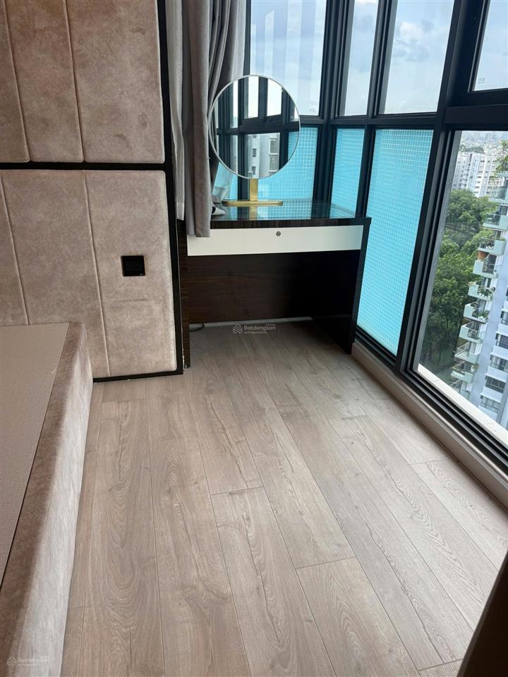 Chính chủ cho thuê duplex cao cấp emerald celadon city block e1