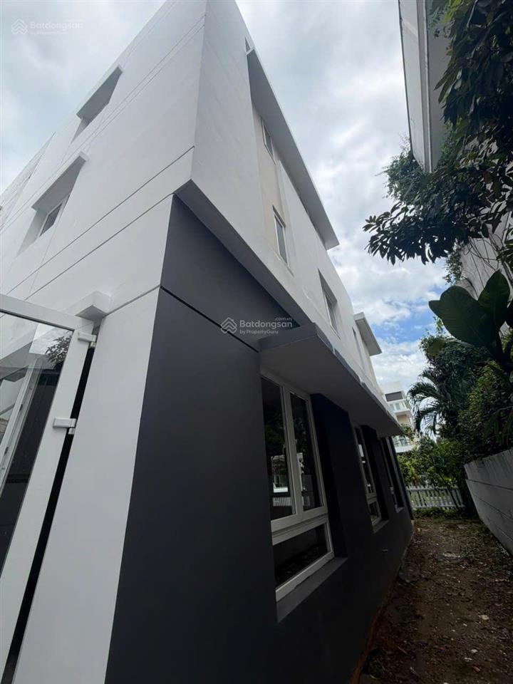 Bán nhà phố dự án melosa garden  diện tích 8x18m  giá 15,3 tỷ