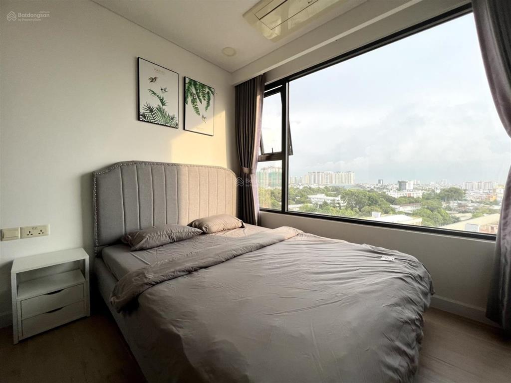 Cần chuyển nhượng căn hộ 2pn tại cc everrich infinity q5 với diện tích 80m2 giá tốt.  0915 194 ***