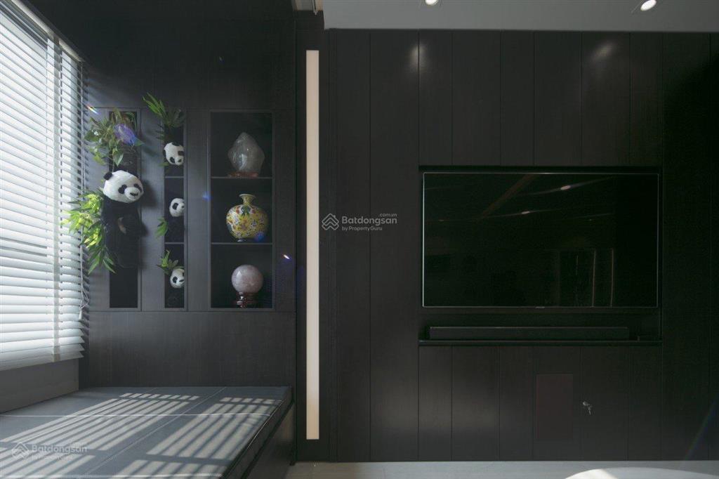 Bán nhanh căn hộ 2pn nội thất đẹp tại chung cư everrich quận 5.  0915 194 ***