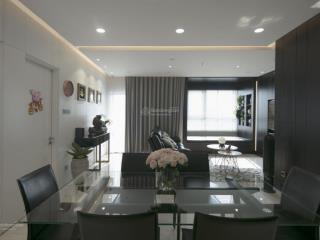 Bán nhanh căn hộ 2pn nội thất đẹp tại chung cư everrich quận 5.  0915 194 ***