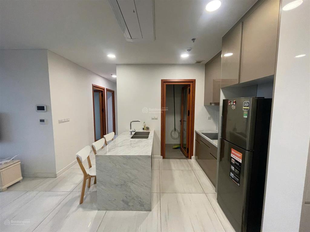 Bán gấp căn hộ 2pn 78m2 tại kingdom 101 giá cực tốt.  0915 194 ***