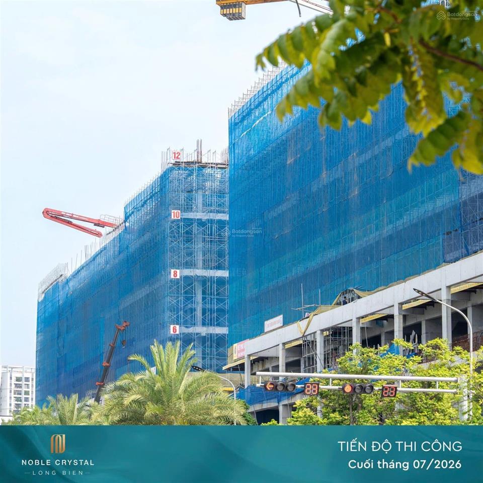 Căn giá tốt đợt 1 noble crystal long biên  100% sky villas có thang máy riêng và bể bơi riêng