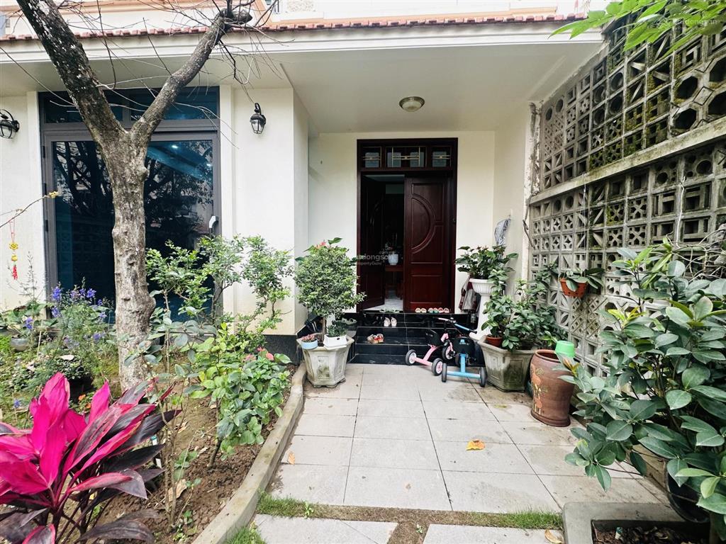 Siêu phẩm, số 6 đội nhân ba đình. 150m2 x 4 tầng, mt 8,5m giá mềm chỉ hơn 40 tỷ. ô tô, kinh doanh