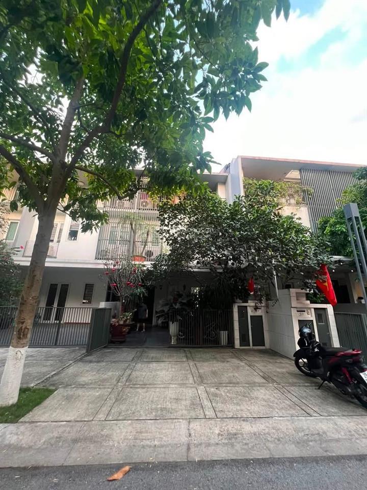Biệt thự liền kề parkcity, lê trọng tấn, hà đông. 120m x 3 tầng, 2 thoáng. an ninh đỉnh, giá tốt.