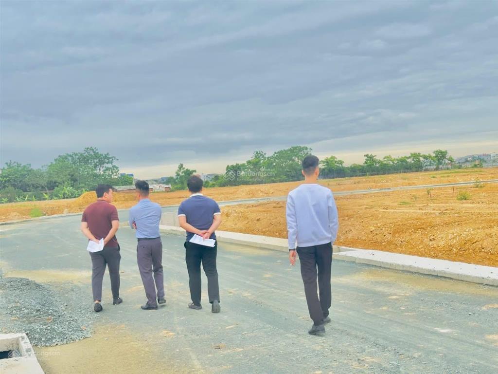 Đất khu công nghiệp ngọc mỹ  quốc oai  hà nội
cơ hội sở hữu quỹ đất xây nhà máy ngay sát hà nội.