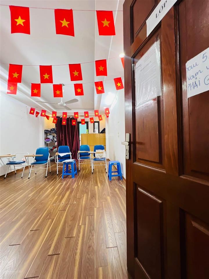 Hoa hậu. mai dịch từ liêm 55m2, 6 tầng chỉ 14 tỷ. ô tô đỗ của, ô chờ thang máy, kinh doanh.thuê tốt