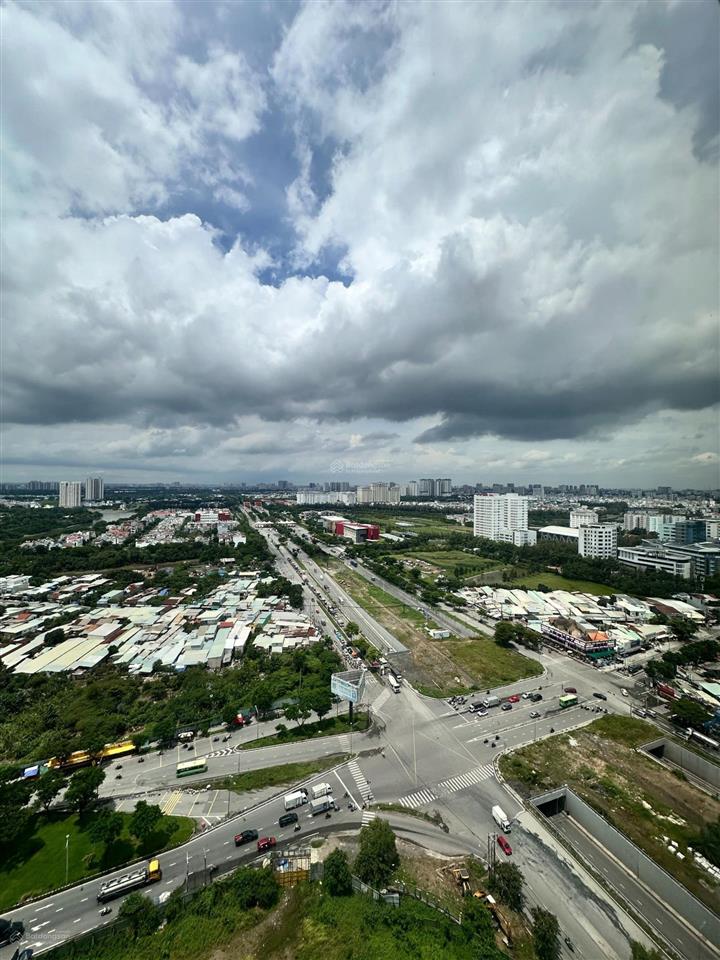 Cần bán căn 3pn lavida plus, nt dính tường giá 6.55 tỷ all in. view đẹp.  0938 839 *** ms. thúy