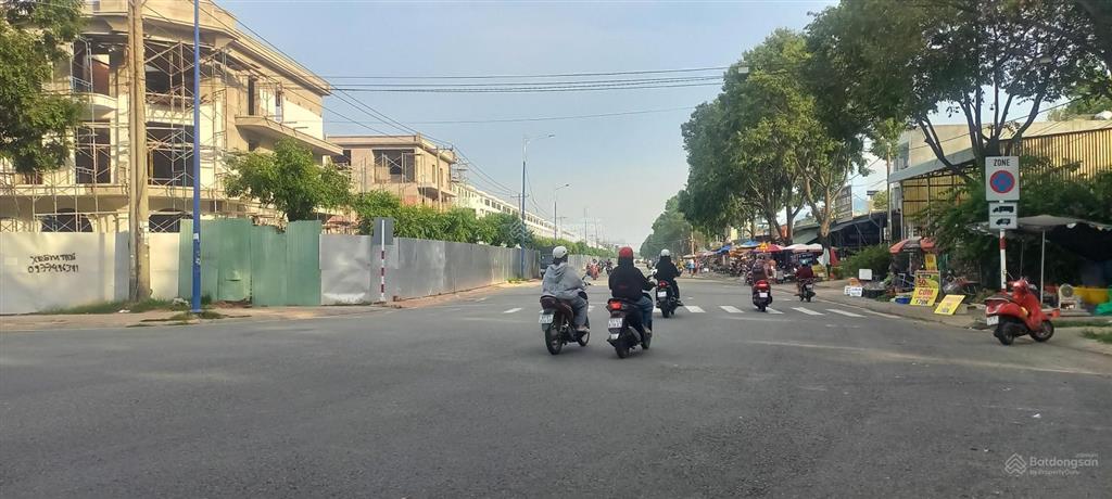 Bán lô đất mặt tiền đường d27, p. bình dương, tphcm.  0934 823 *** tuấn phạm