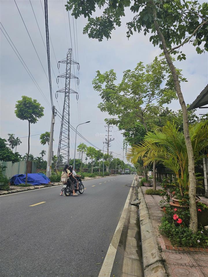 Bán đất đẹp đồng tháp dt 55m2 mt 4m khổ vuông, đường thông ô tô, gần trục 20m, dân giàu.