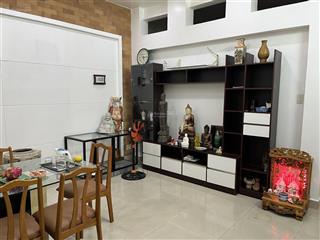 Cho thuê nhà nguyên căn hẻm 302 đường hai bà trưng, quận 1 5mx14m, 1 lầu, 3pn, 2wc, gần chợ tđ